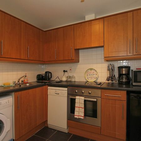 Point Village Modern Apartment Дублин Экстерьер фото