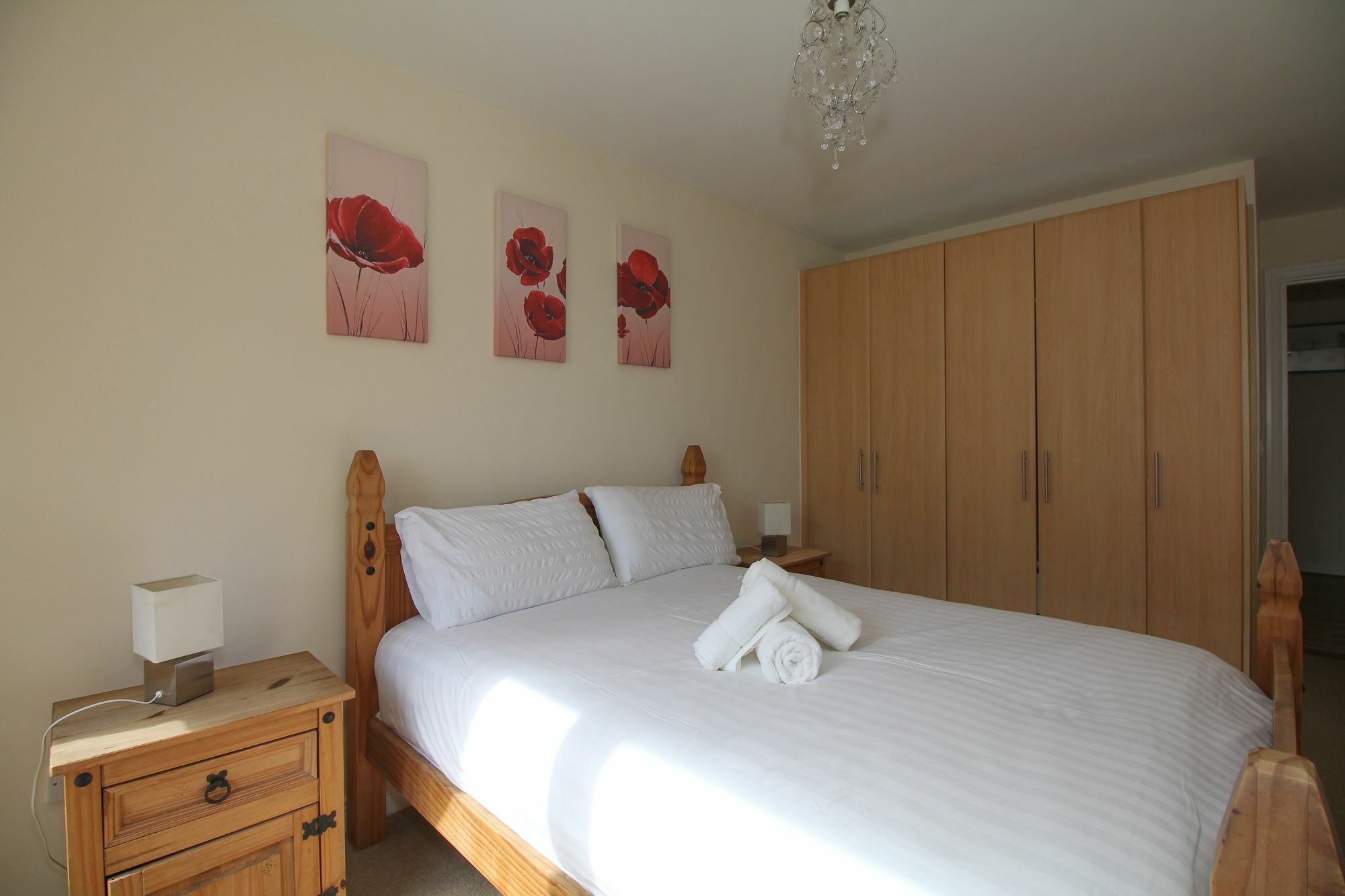 Point Village Modern Apartment Дублин Экстерьер фото