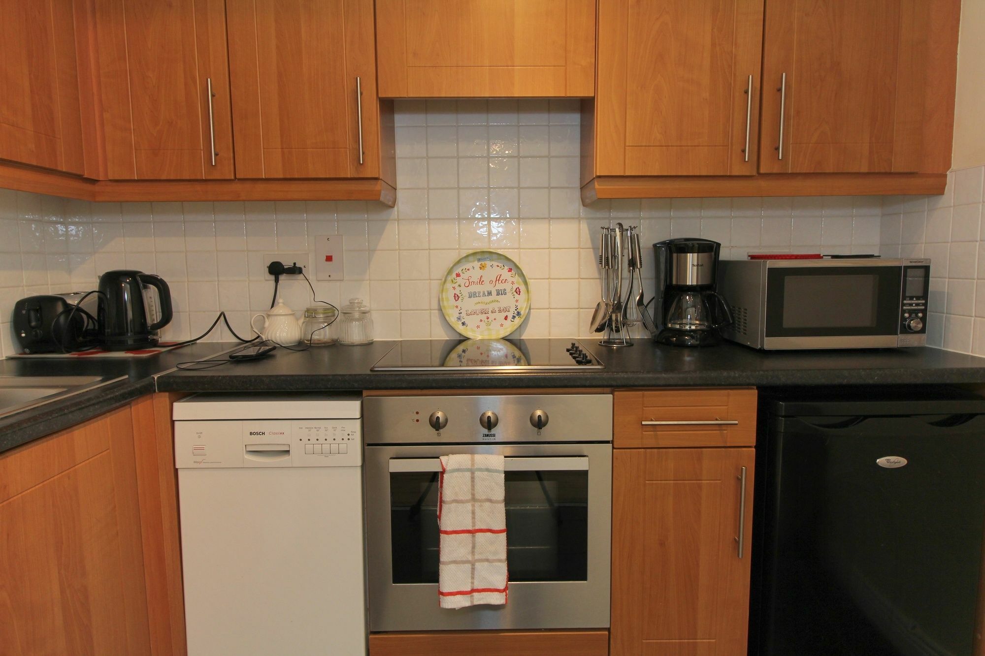 Point Village Modern Apartment Дублин Экстерьер фото
