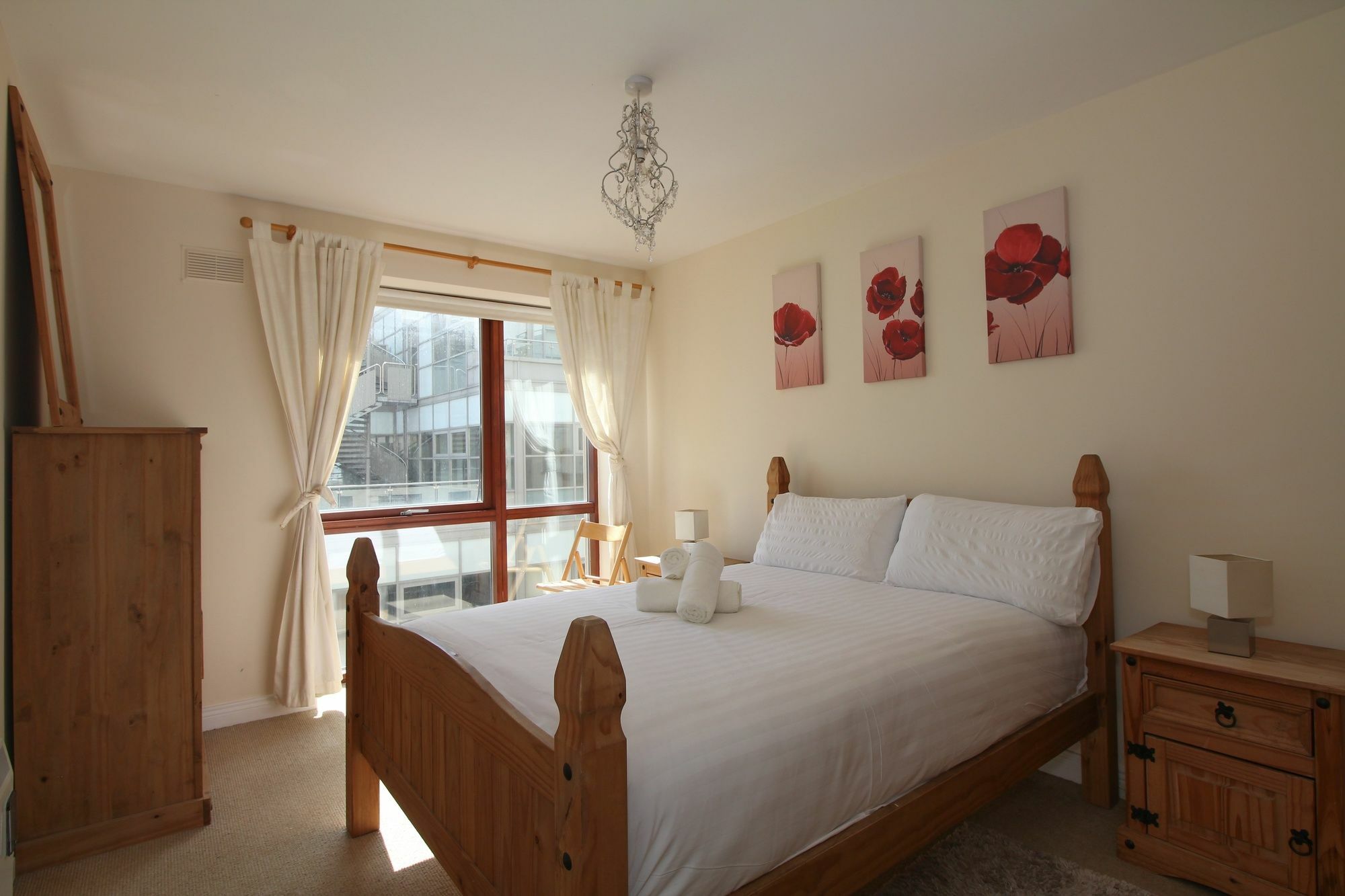 Point Village Modern Apartment Дублин Экстерьер фото